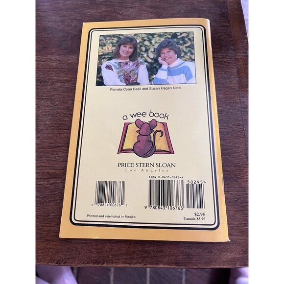 Vtg 1977 Wee Sing Children's Songs & Fingerplays Music Book Pam Beall Susan Nipp - Picture 2 of 2